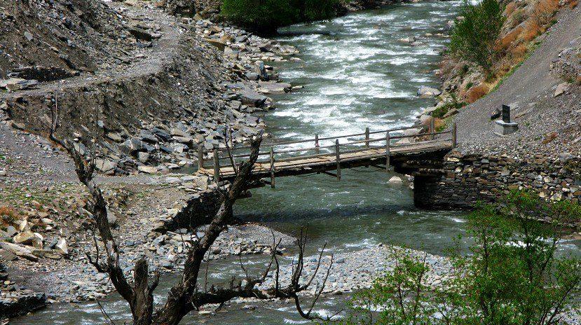 Daway meeting bridge
