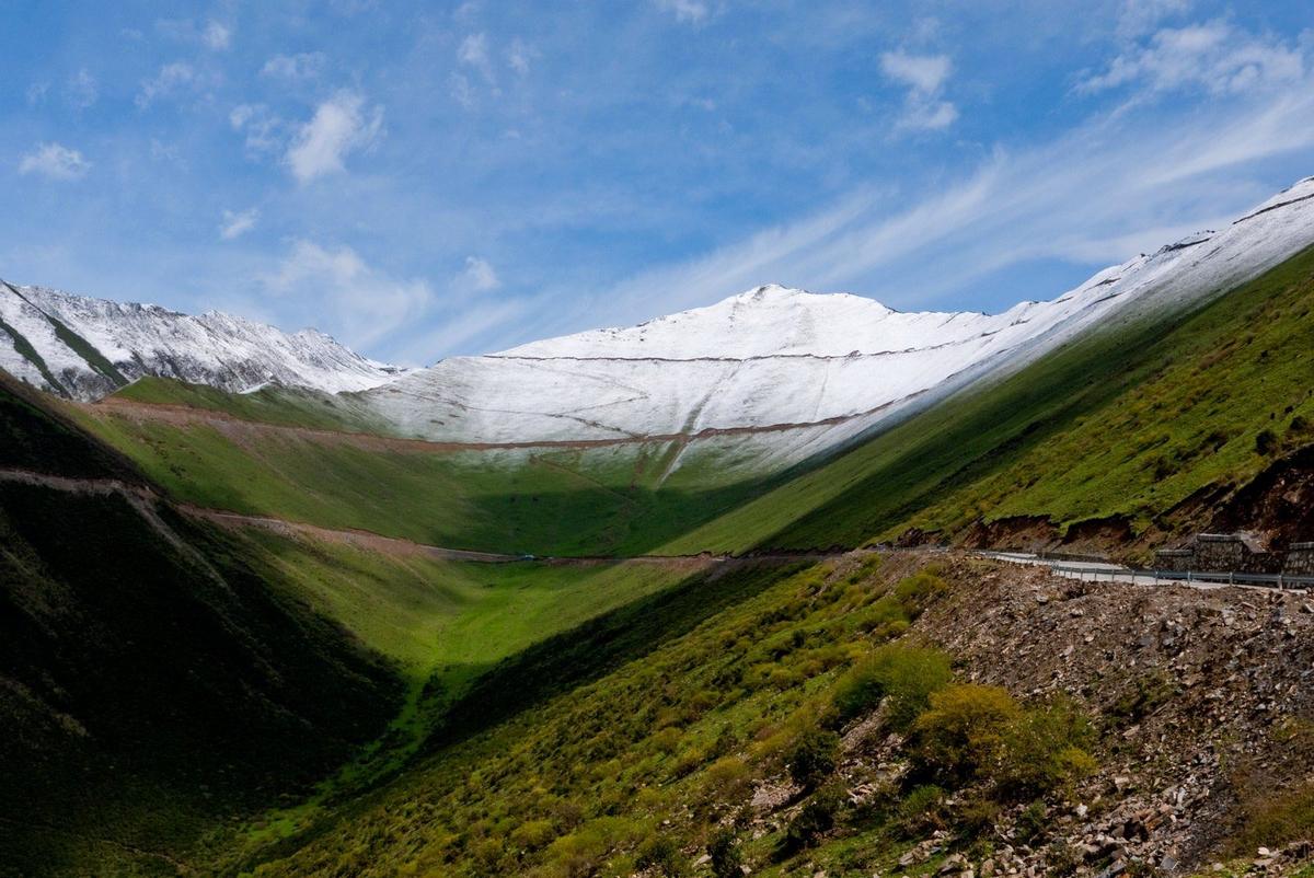 Jiajin Pass from the valley below