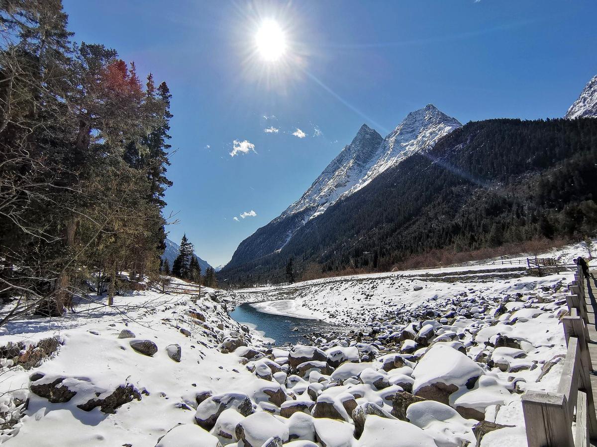 Shuangqiao valley in winter